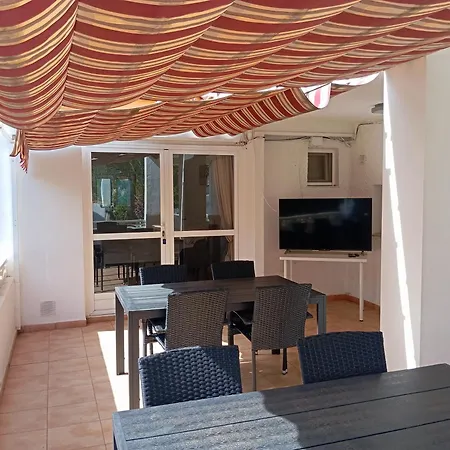 Guest house Benucia Family