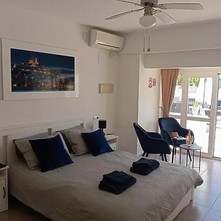 Guest house Benucia Family *